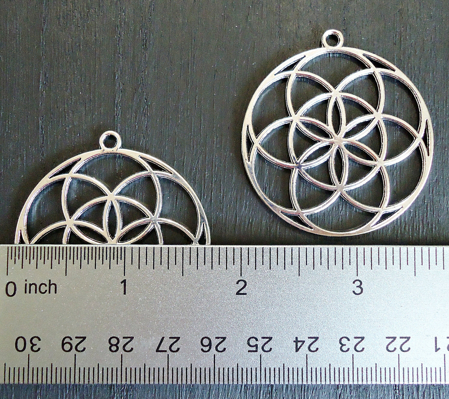 Large Geometric Flowers, 44mm, Antique Silver