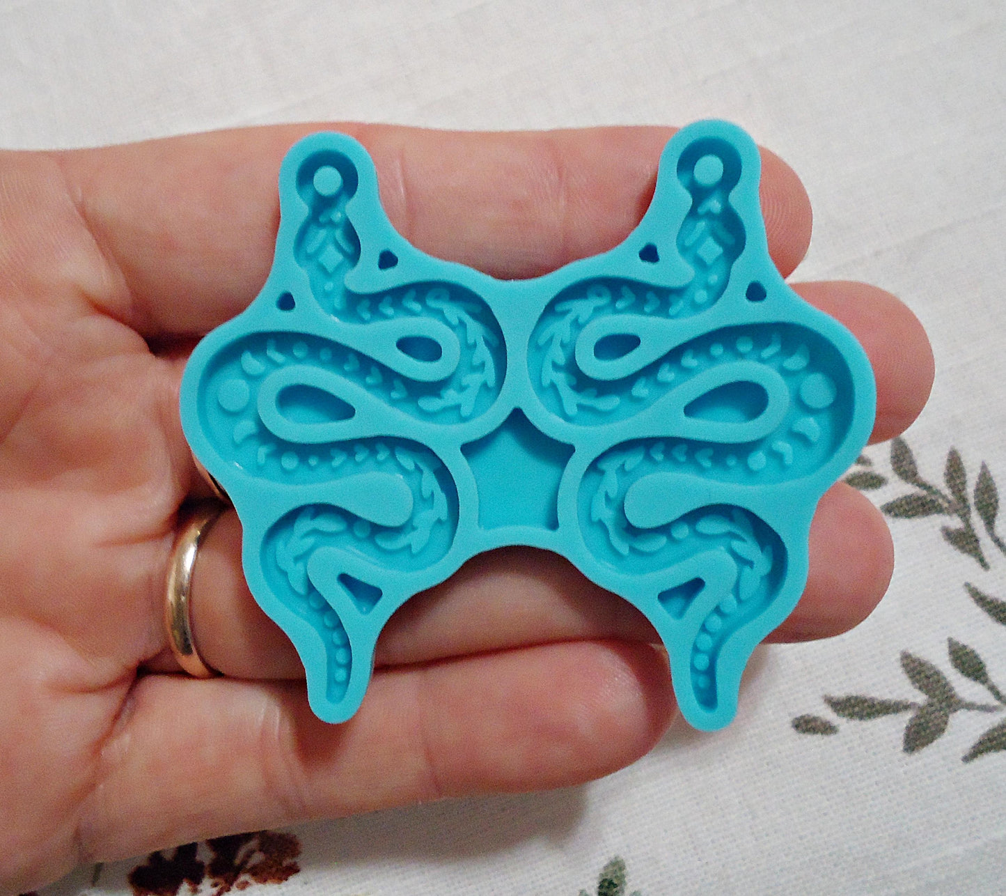 Silicone Mold, Snake Earrings, for Epoxy Resin, Halloween Earrings Pendant