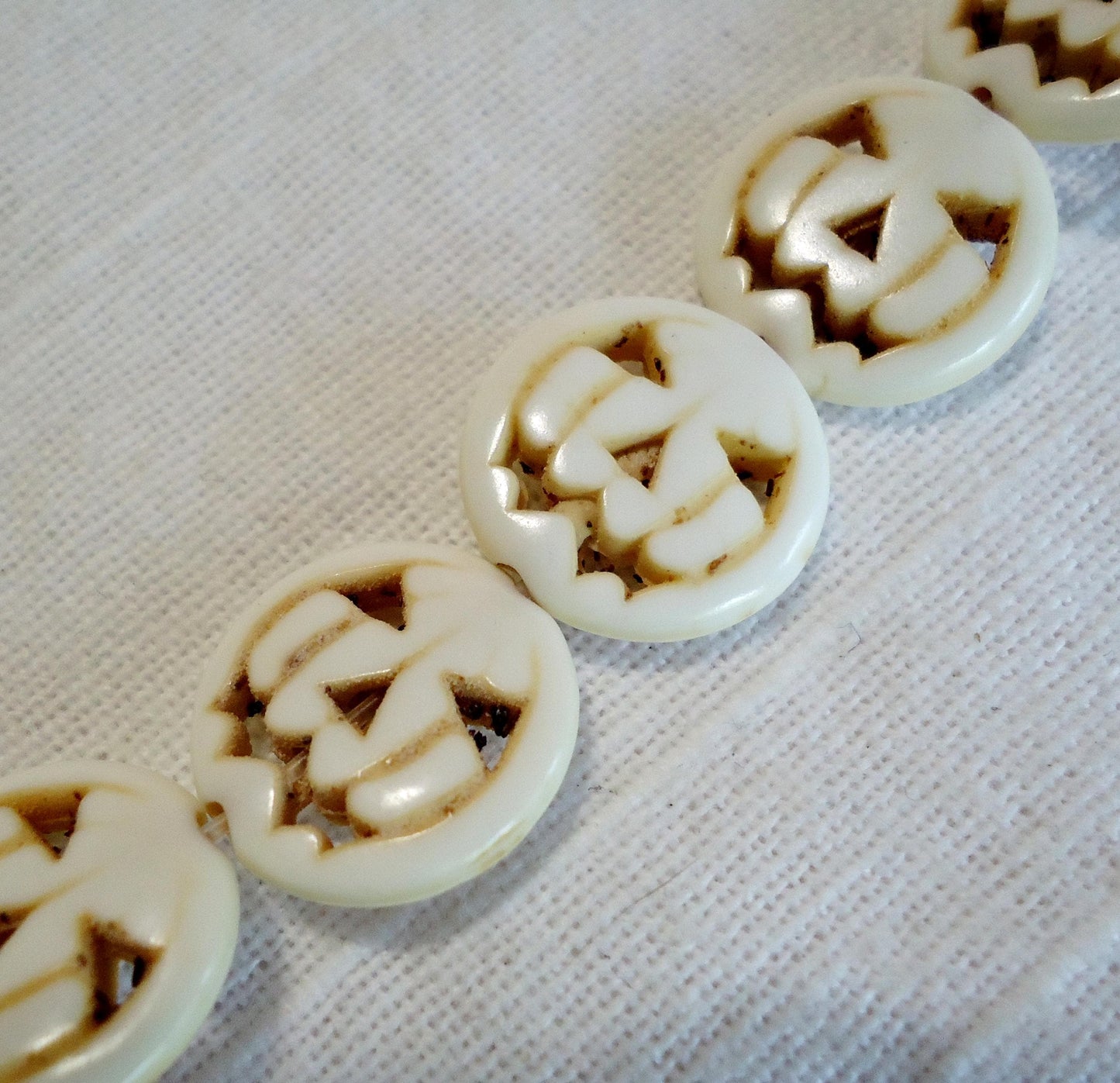 Jack O' Lantern Stone Beads, 15mm, Dark Orange or White, Halloween