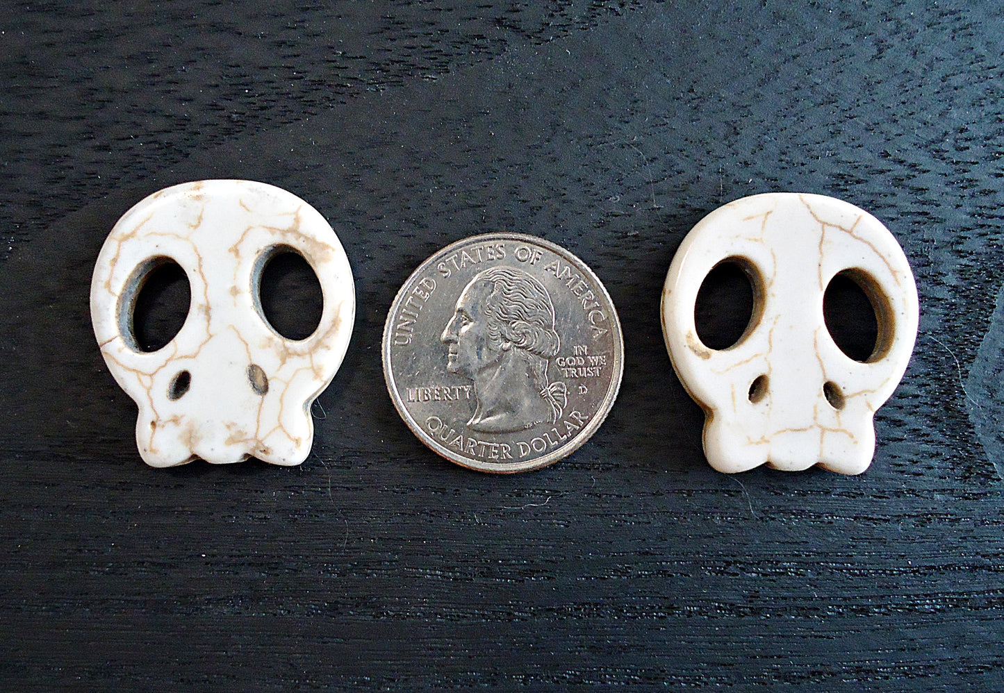 Stone Skull Pendant Beads, 1" Tall, Bone White Halloween Skulls