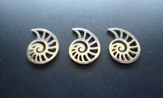 Small Stainless Steel Spiral Sea Shell Charms - 15mm x 11mm - Set of 10