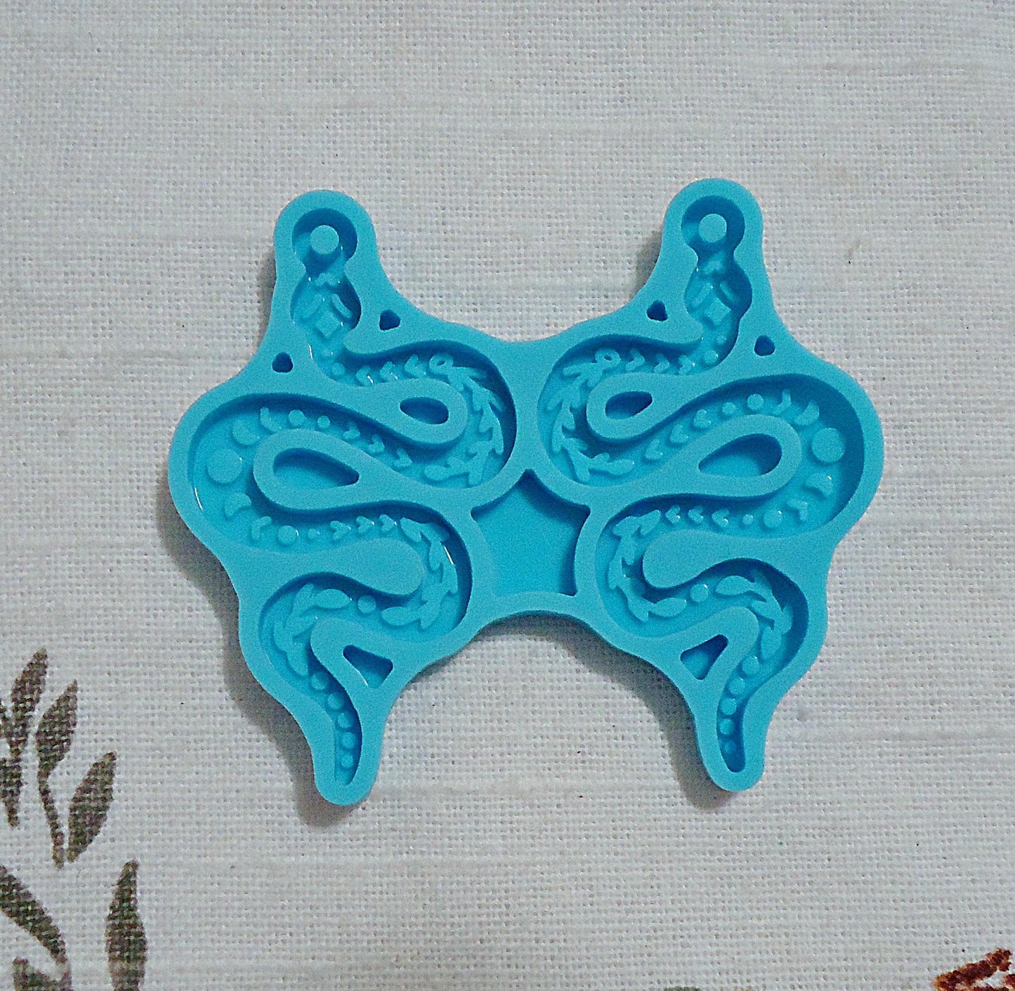 Silicone Mold, Snake Earrings, for Epoxy Resin, Halloween Earrings Pendant