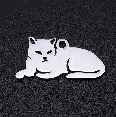 Small Stainless Steel Cat Charm, Non-Tarnishing, Hypoallergenic, 19mm Wide, Set of 5
