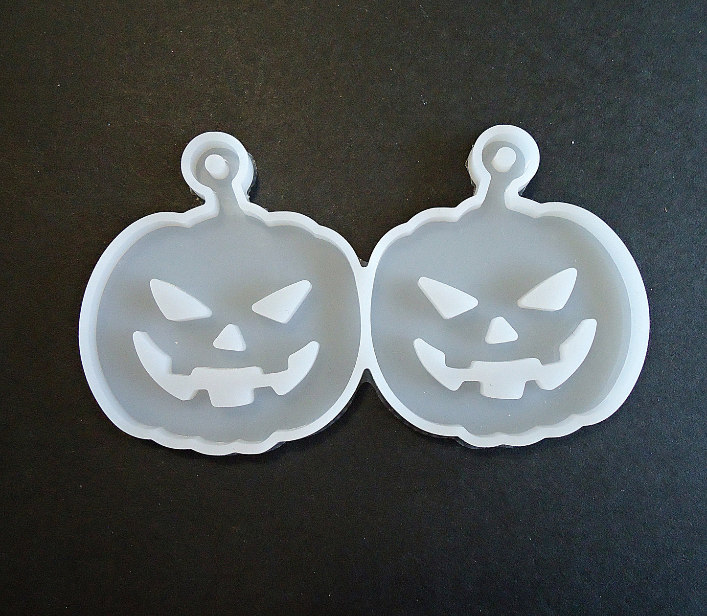 Silicone Mold, Jack-o-lantern Earrings or Pendant Mold, Resin Jewelry, Halloween Pumpkin
