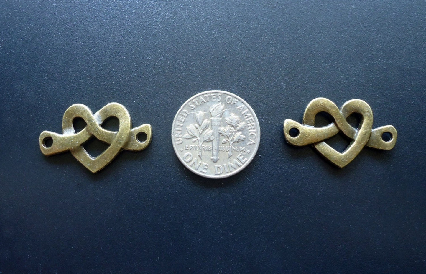Knotted Heart Links - Antique Bronze - 23mm x14mm