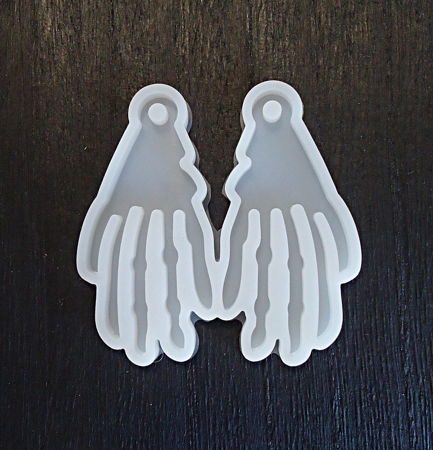 Silicone Mold, Skeleton Hand Earrings, for Epoxy Resin, Halloween Earrings Pendant, Bony Skeleton Hands