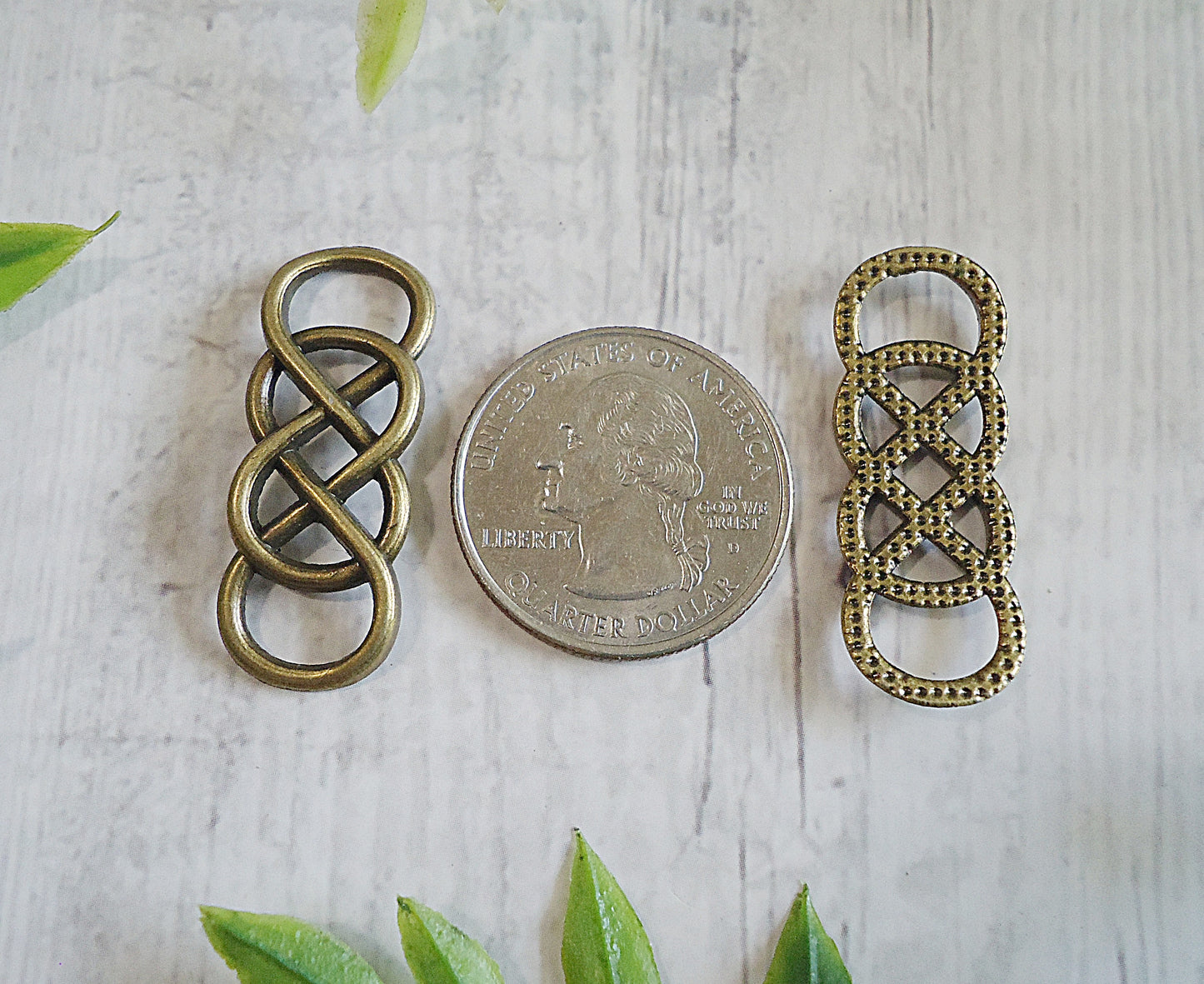 Bronze Celtic Knot Links, 1.25", Set of 8