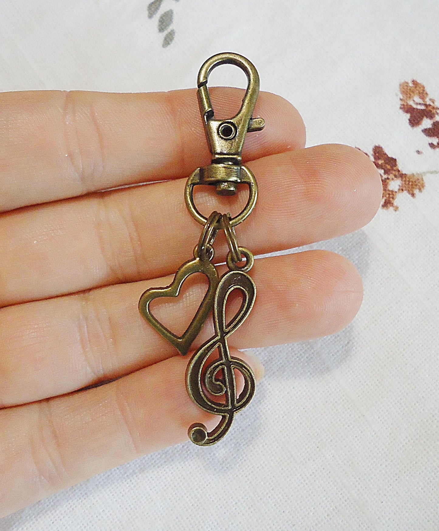 Bag Charm, Purse Charm, Zipper Pull, Antique Bronze Treble Clef and Heart, Music Lover, Musician