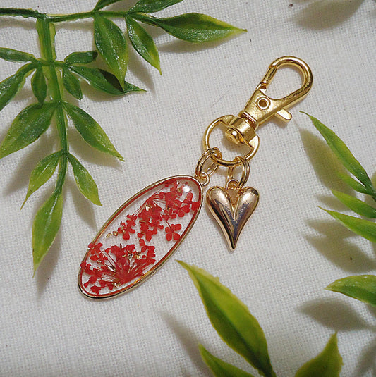 Red and Gold, Queen Annes Lace Dried Flowers in Resin, Bag Charm, Purse Charm, Bag Clip, Zipper Pull, Gold Heart