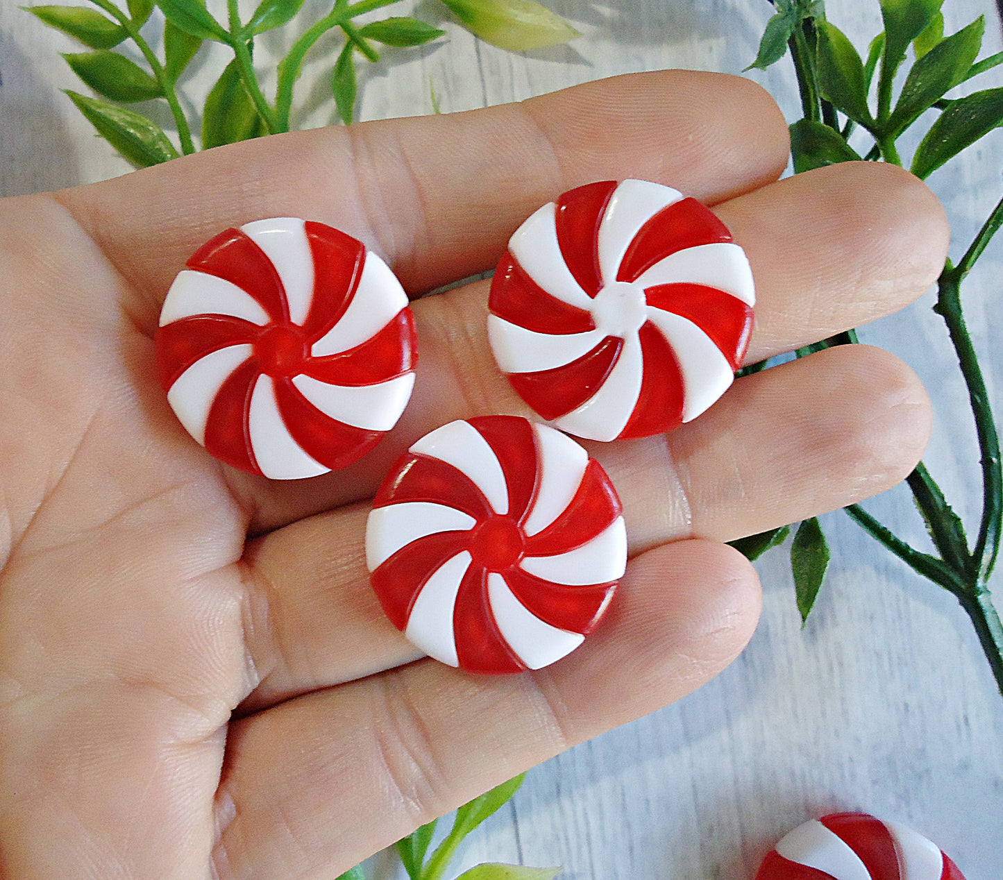 Peppermint Wheels, Christmas Beads, 1" Wide, Set of 10