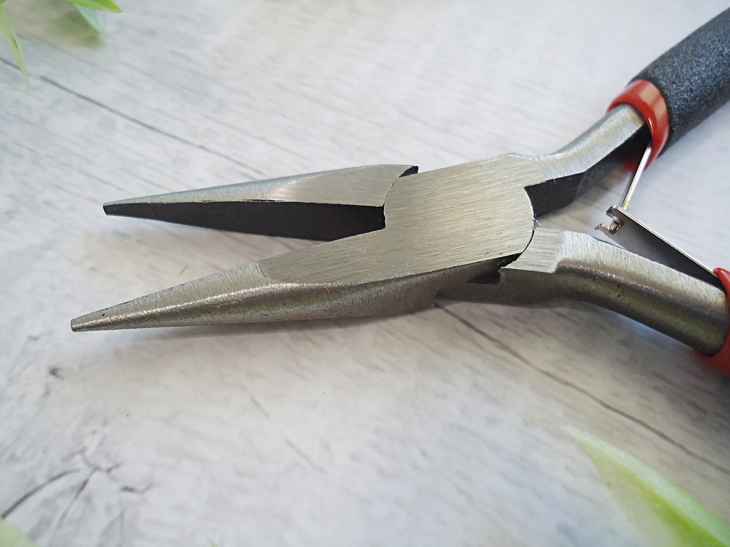 Jewelry Pliers, Smooth Chain Nose Pliers or Round Nose Pliers, 5 inch Carbon Steel