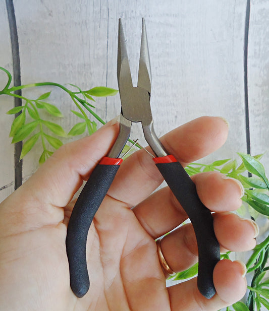 Jewelry Pliers, Smooth Chain Nose Pliers or Round Nose Pliers, 5 inch Carbon Steel