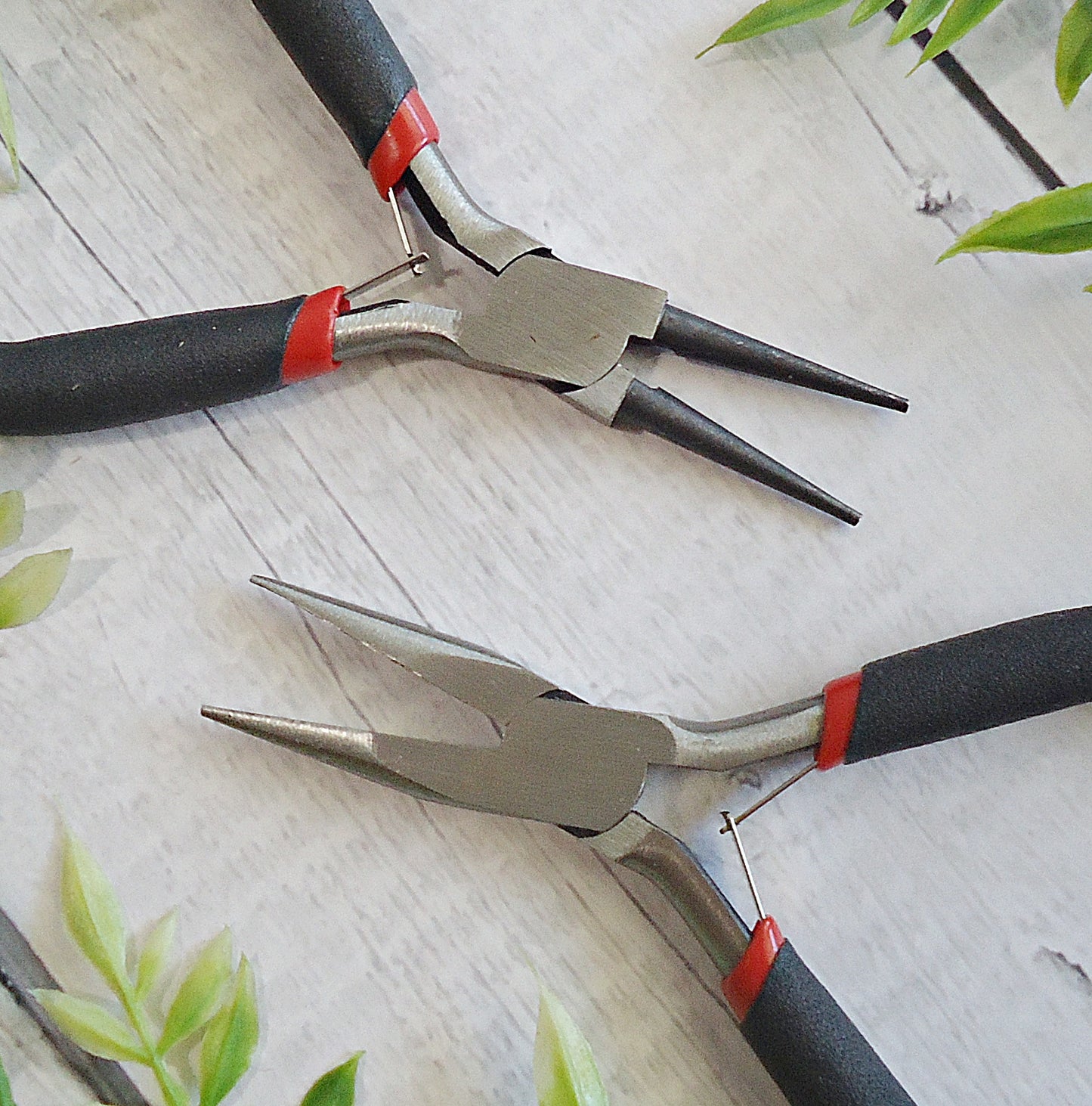 Jewelry Pliers, Smooth Chain Nose Pliers or Round Nose Pliers, 5 inch Carbon Steel