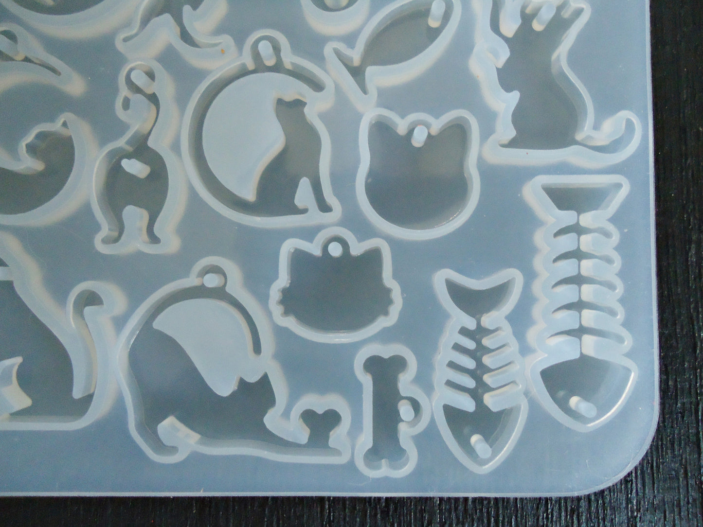 Cat Charm Silicone Mold, 29 Small Cat Charms or Earrings, under 1 inch charms, Epoxy Resin Mold