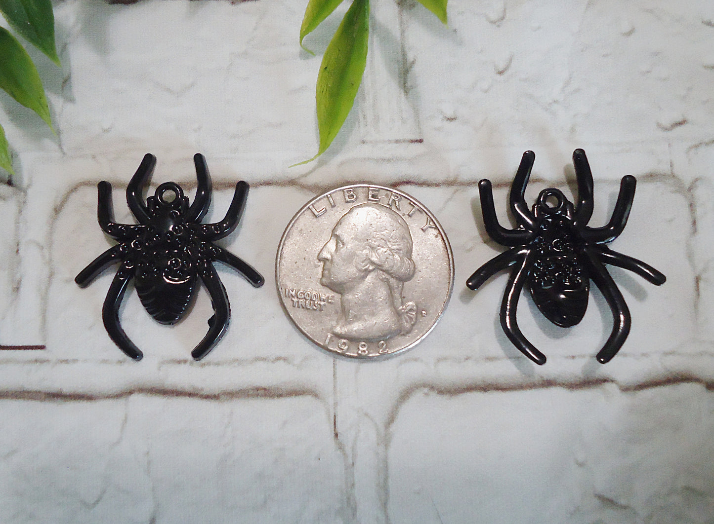 Black Metal Spider Charms, Halloween, 1 1/8" Tall, Set of 10