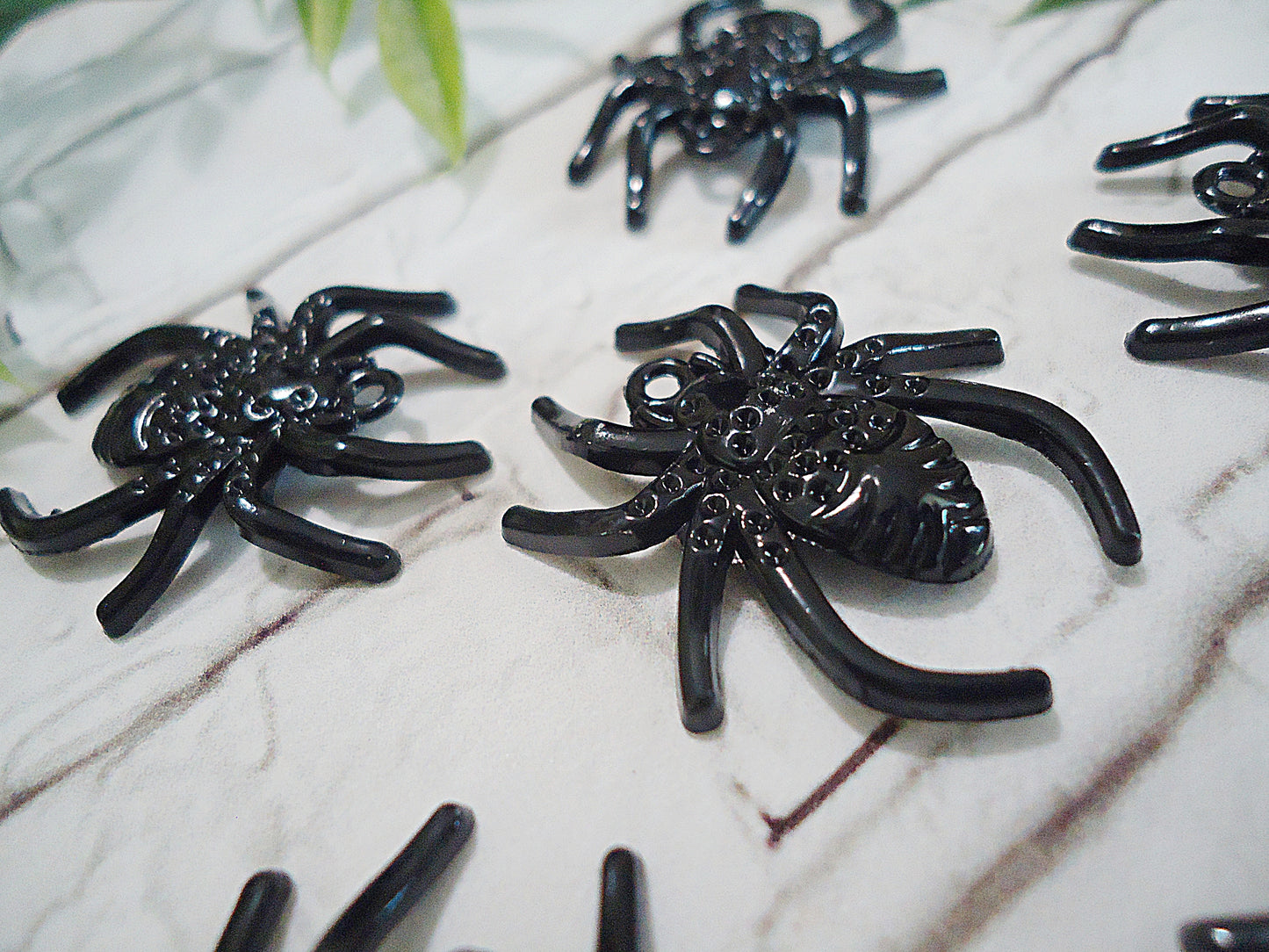 Black Metal Spider Charms, Halloween, 1 1/8" Tall, Set of 10