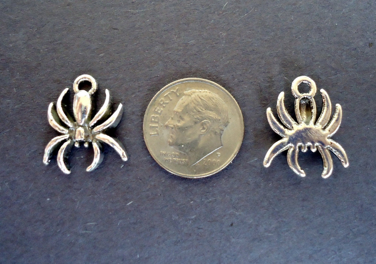 Spider Charms / Pendants - Halloween - Set of 10 - Antique Silver - 3/4" Tall