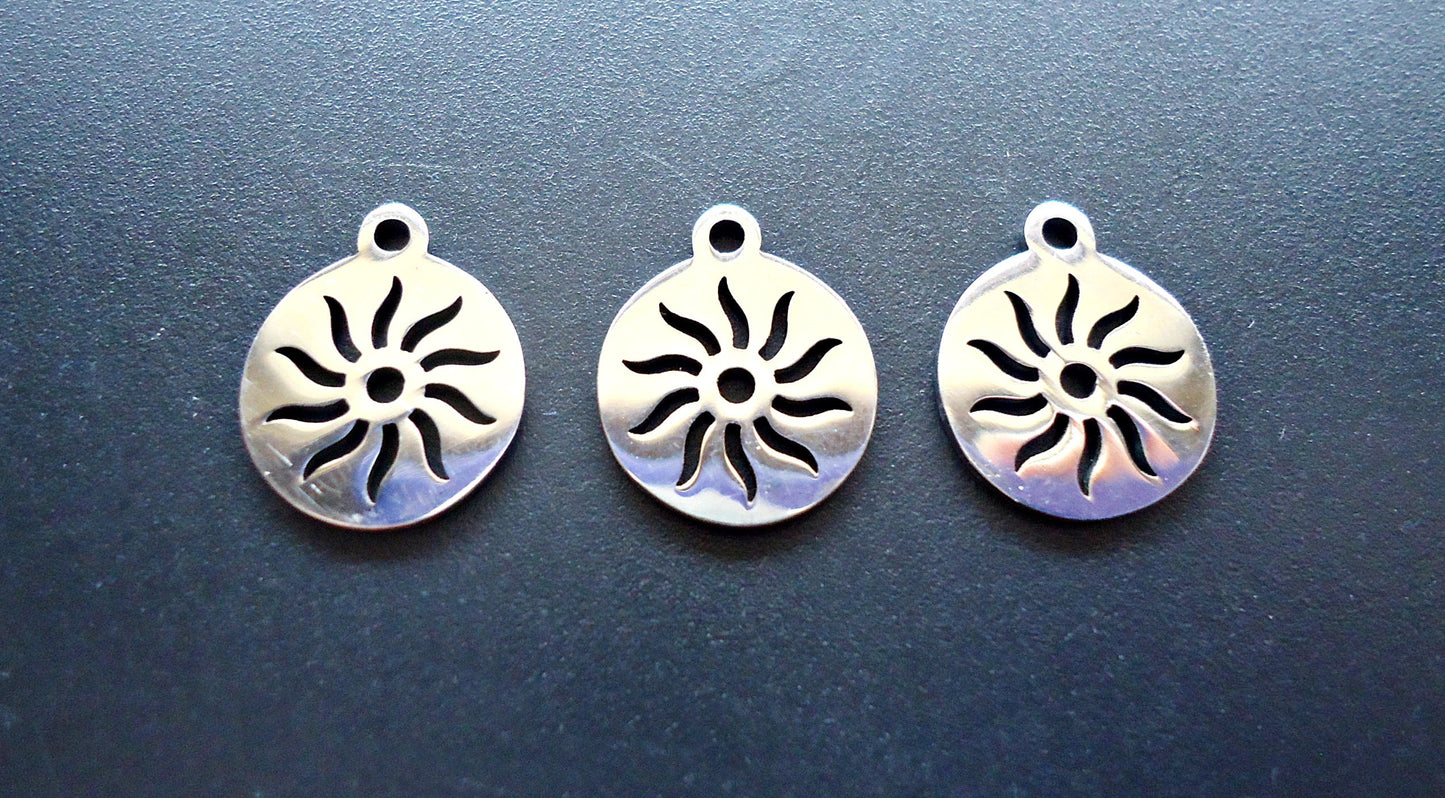 Small Stainless Steel Sun Rays Laser-cut Charms - 14mm x 12mm - Set of 10