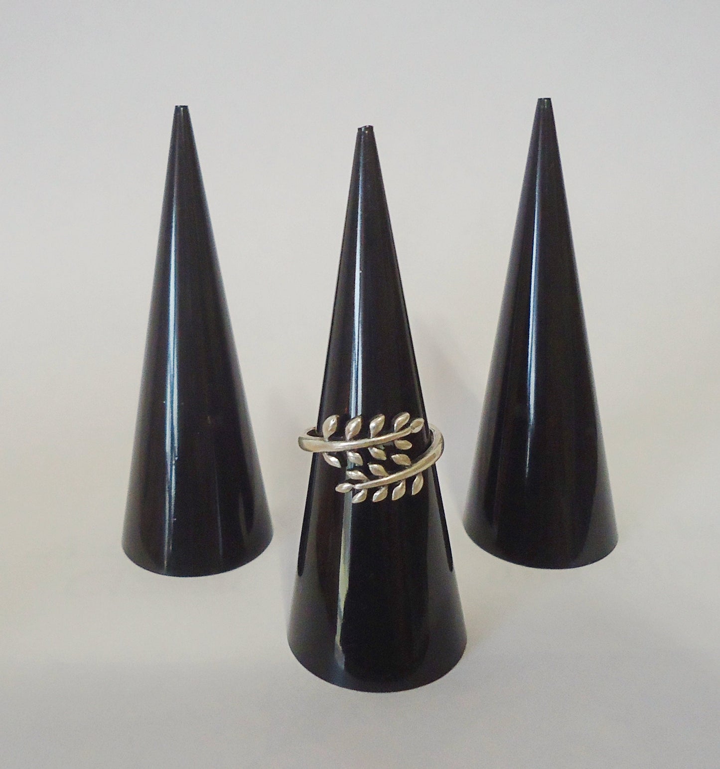 3 Black or White Finger Ring Cone Displays, 2 5/8" Tall (67mm Tall), Set of 3, Acrylic Simulated Glass