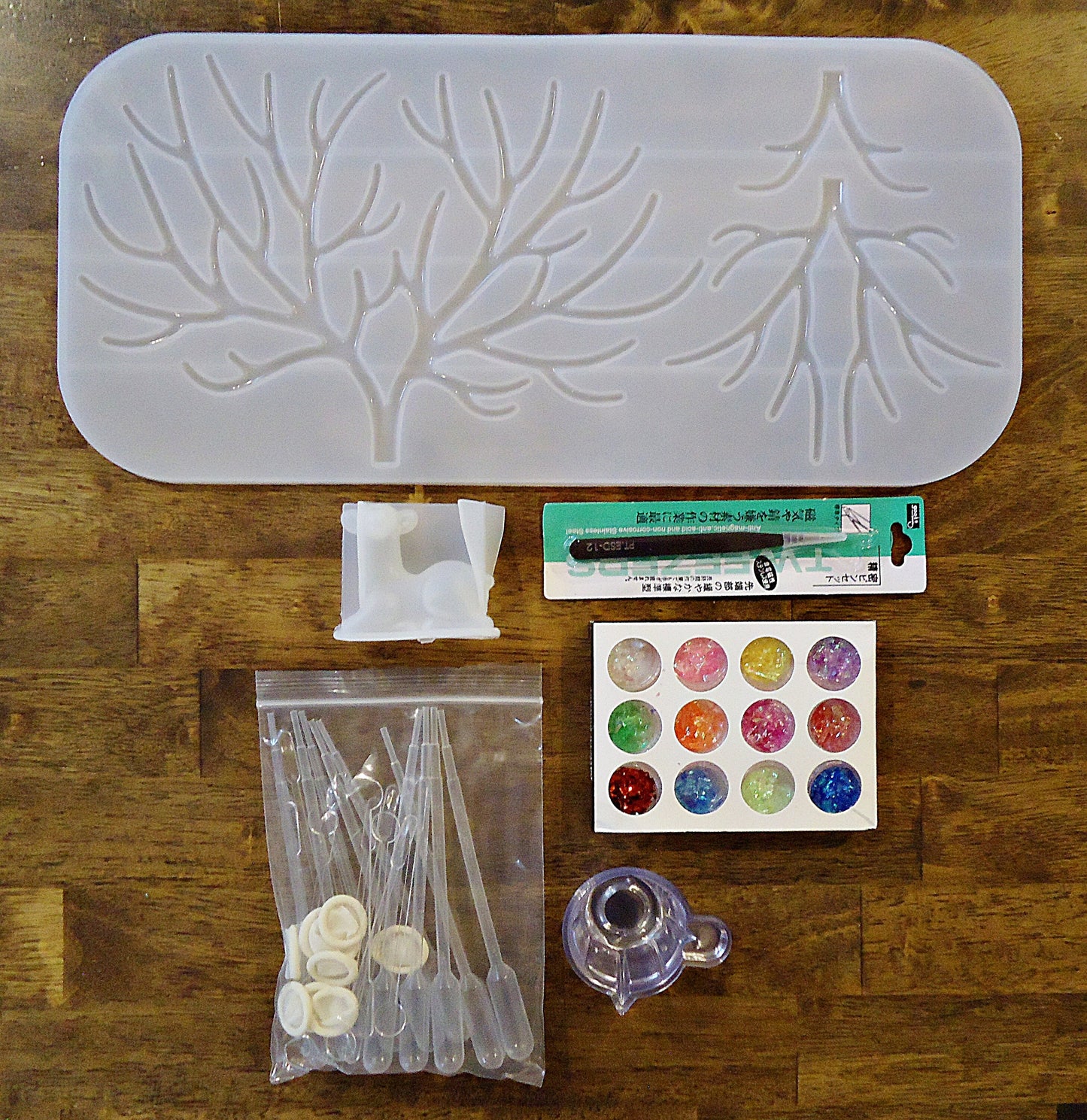 DISCONTINUED - Silicone Mold Kit - Elk Jewelry Display - 3 Antler Sizes - Color Flakes, Tweezers, Finger Gloves, Pipettes, Stirring Rods