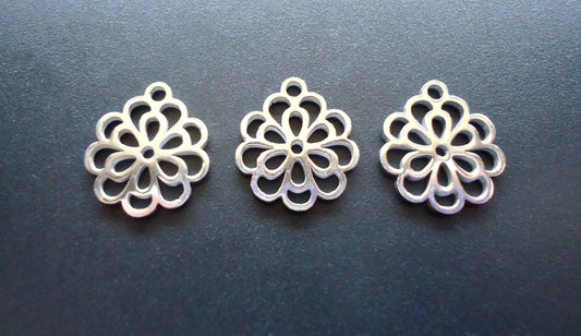 Small Stainless Steel Flower Charms - 15mm x 13mm - Set of 10