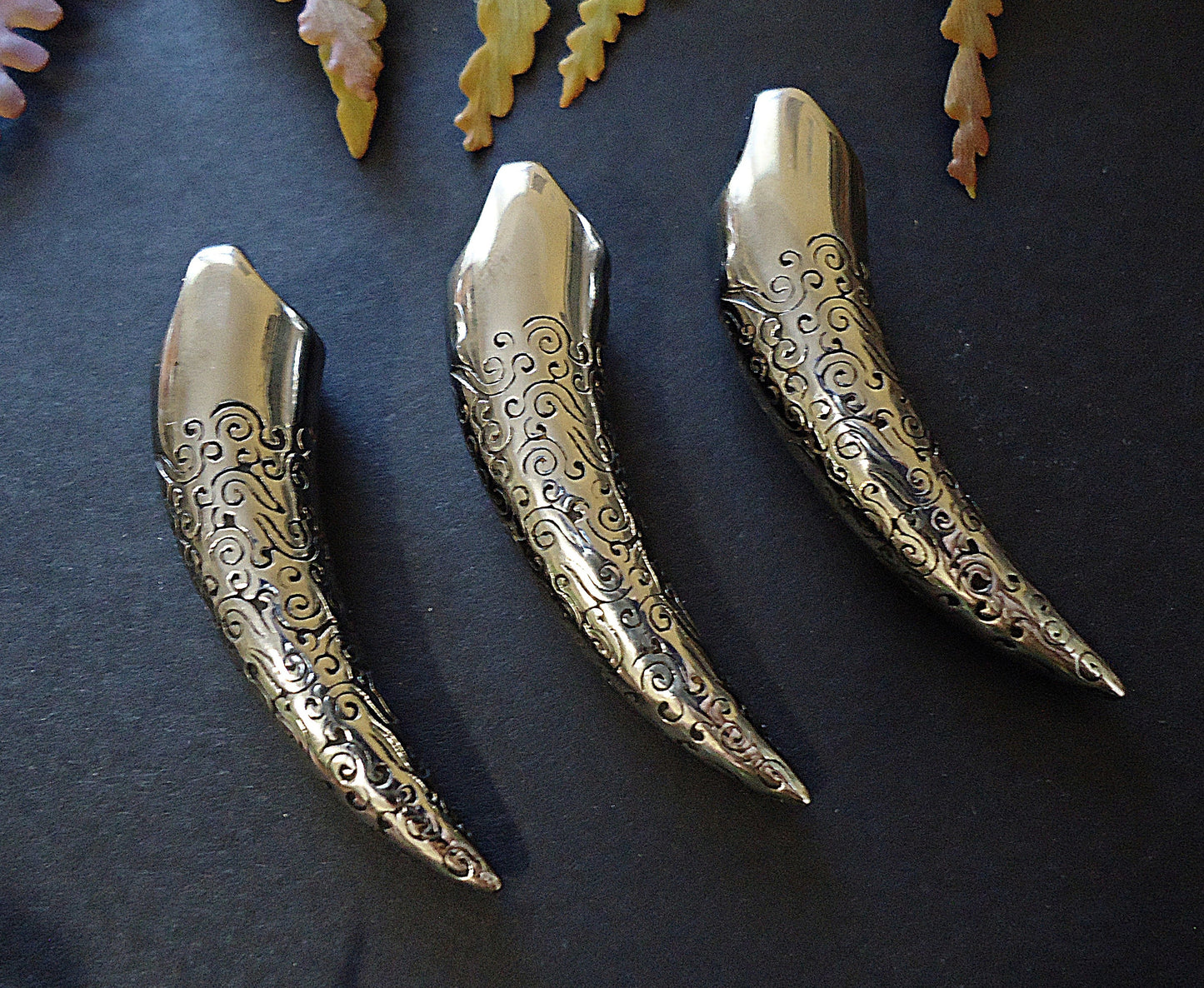 Canine Tooth, Stainless Steel, 1.75" Long, Silver with Scrolls, Heavy Duty