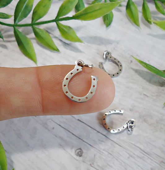 Small Stainless Steel Horseshoe Charms, 13mm x 10mm, Good Luck Charms, Cowboy Cowgirl, Horse Lovers, Non Tarnishing, Hypoallergenic