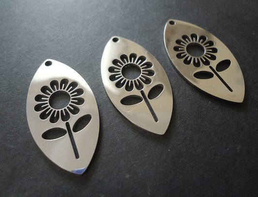 Stainless Steel Sunflower Pendant / Charm, 30mm Tall