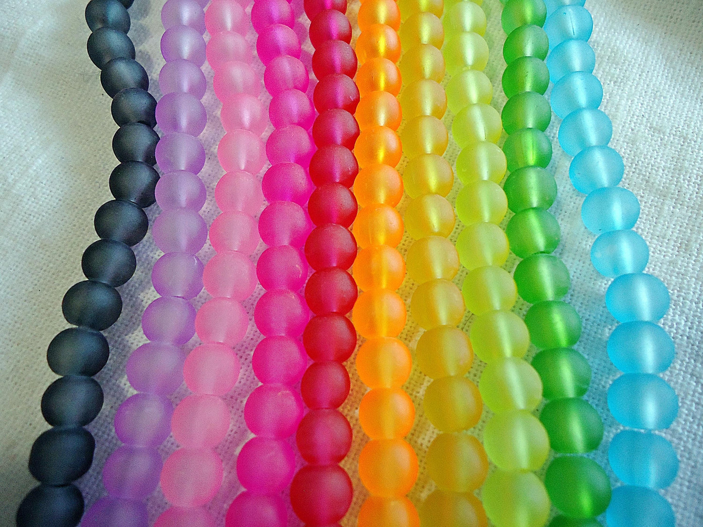 Frosted Round Glass Beads, 6mm, Synthetic Sea Glass, Beach Glass, 15.5" Strand, 70 beads