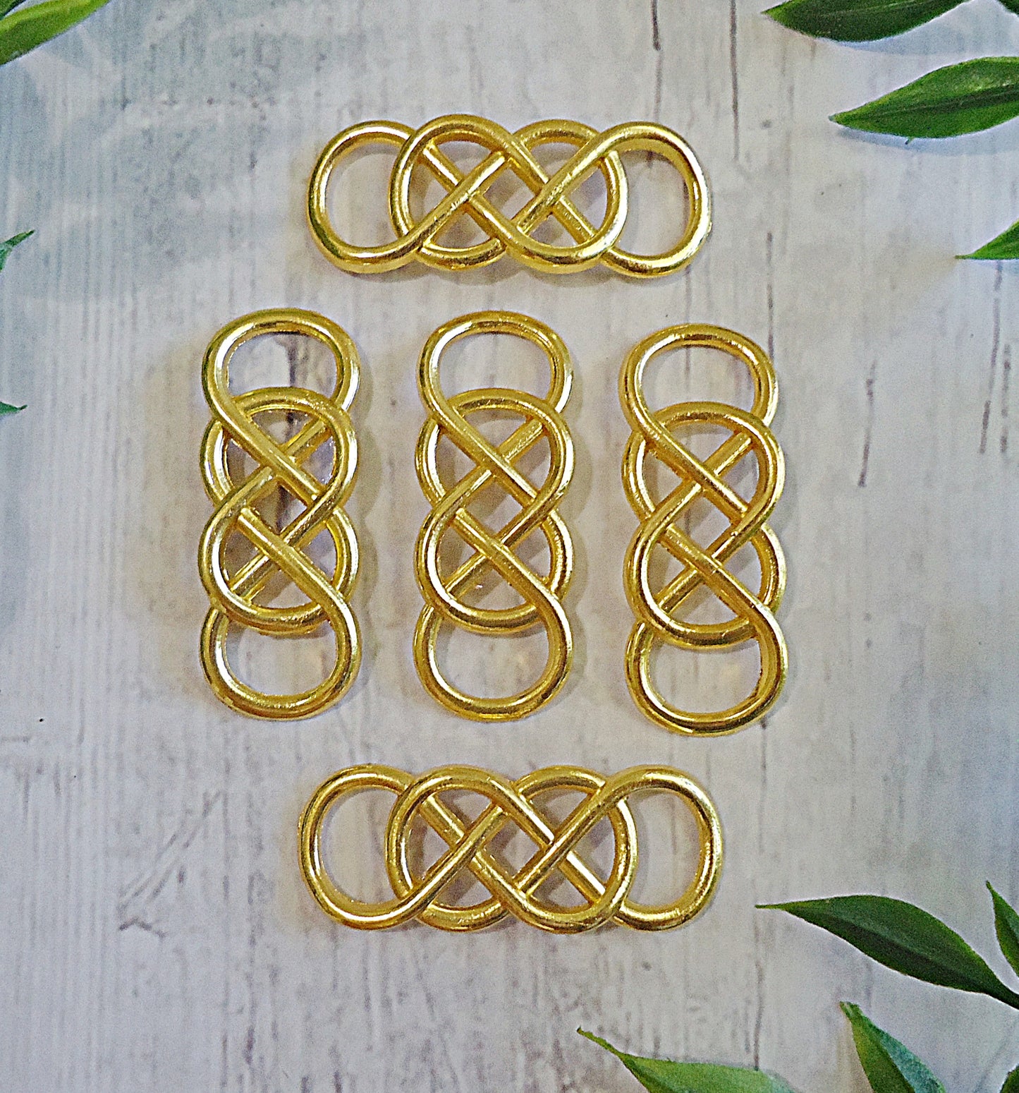 Gold Celtic Knot Links, 1.25", Set of 8