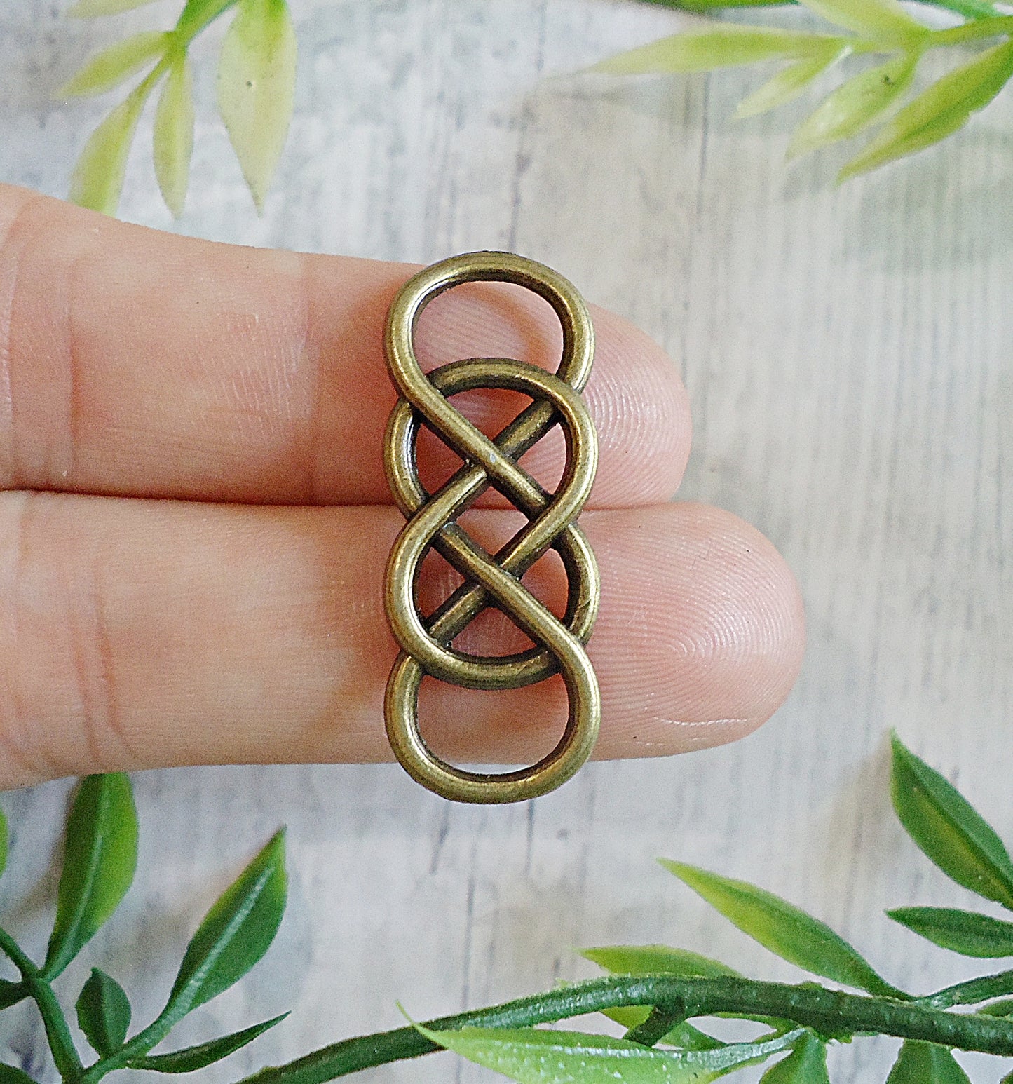 Bronze Celtic Knot Links, 1.25", Set of 8