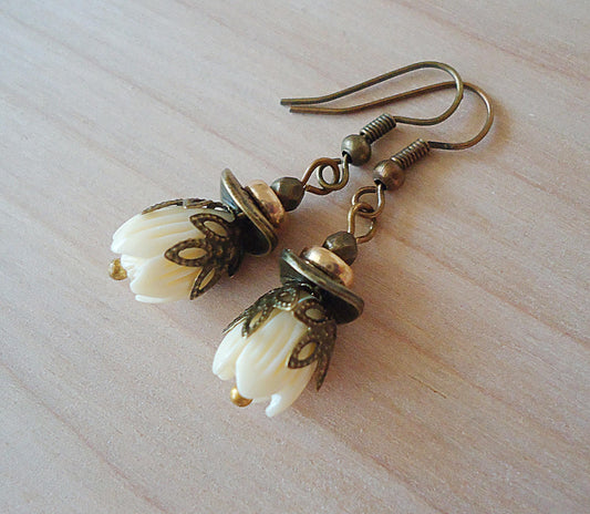 Short White Tulip Earrings, Antique Bronze, Off-white, 3/4" Dangle, Vintage