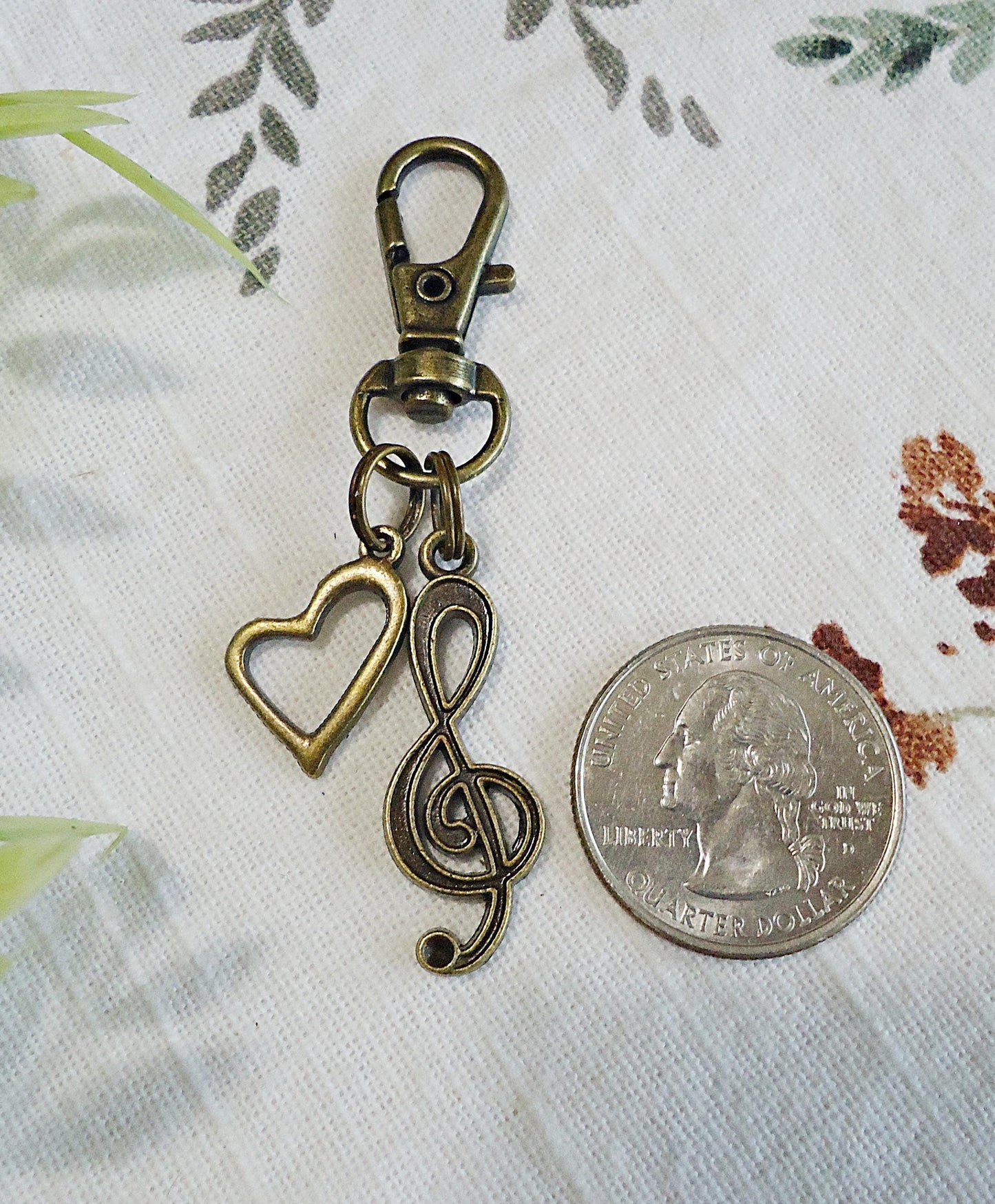 Bag Charm, Purse Charm, Zipper Pull, Antique Bronze Treble Clef and Heart, Music Lover, Musician