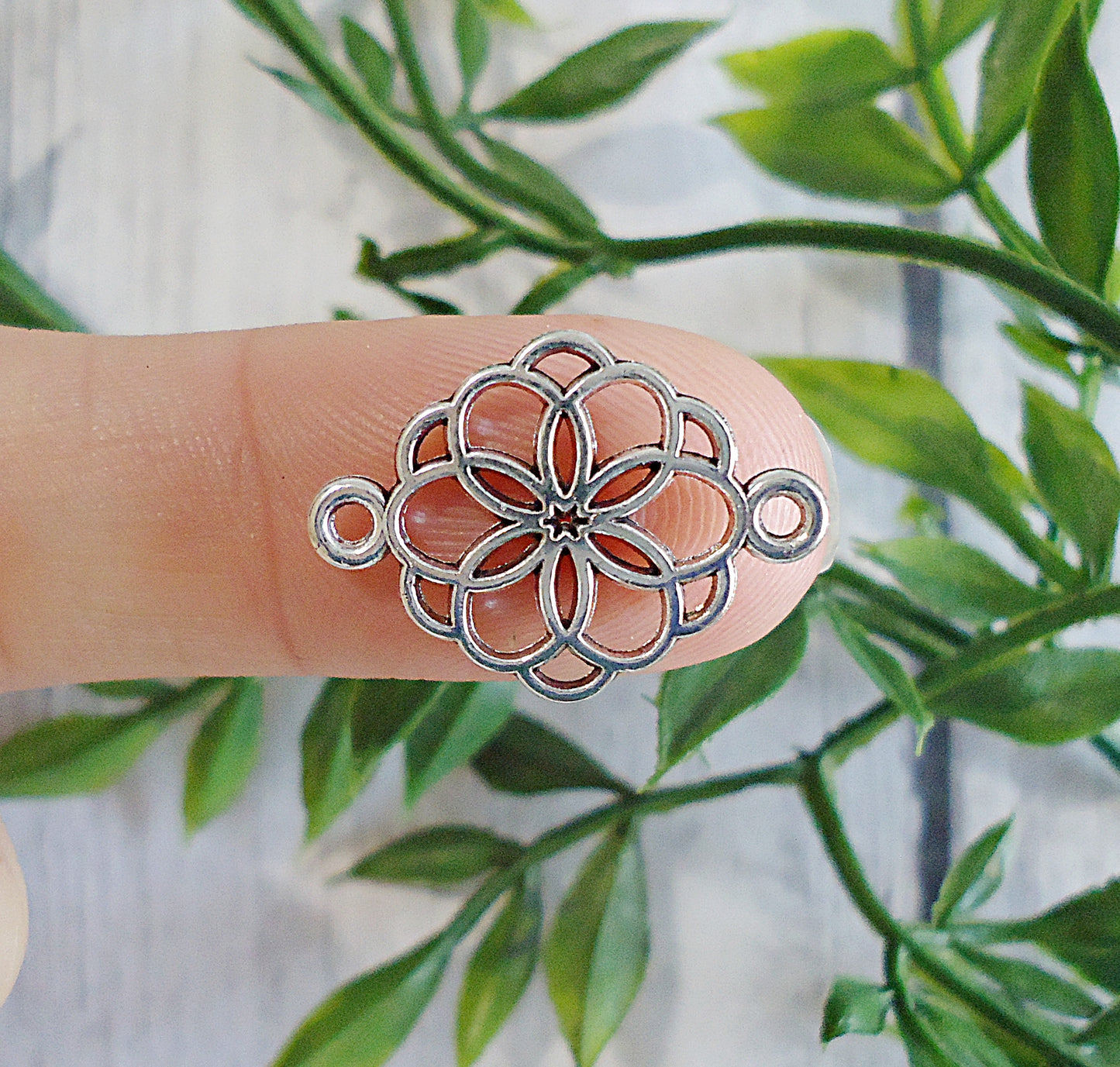 Mandala Flower Links, Antique Silver, 3/4 inch tall, Set of 10