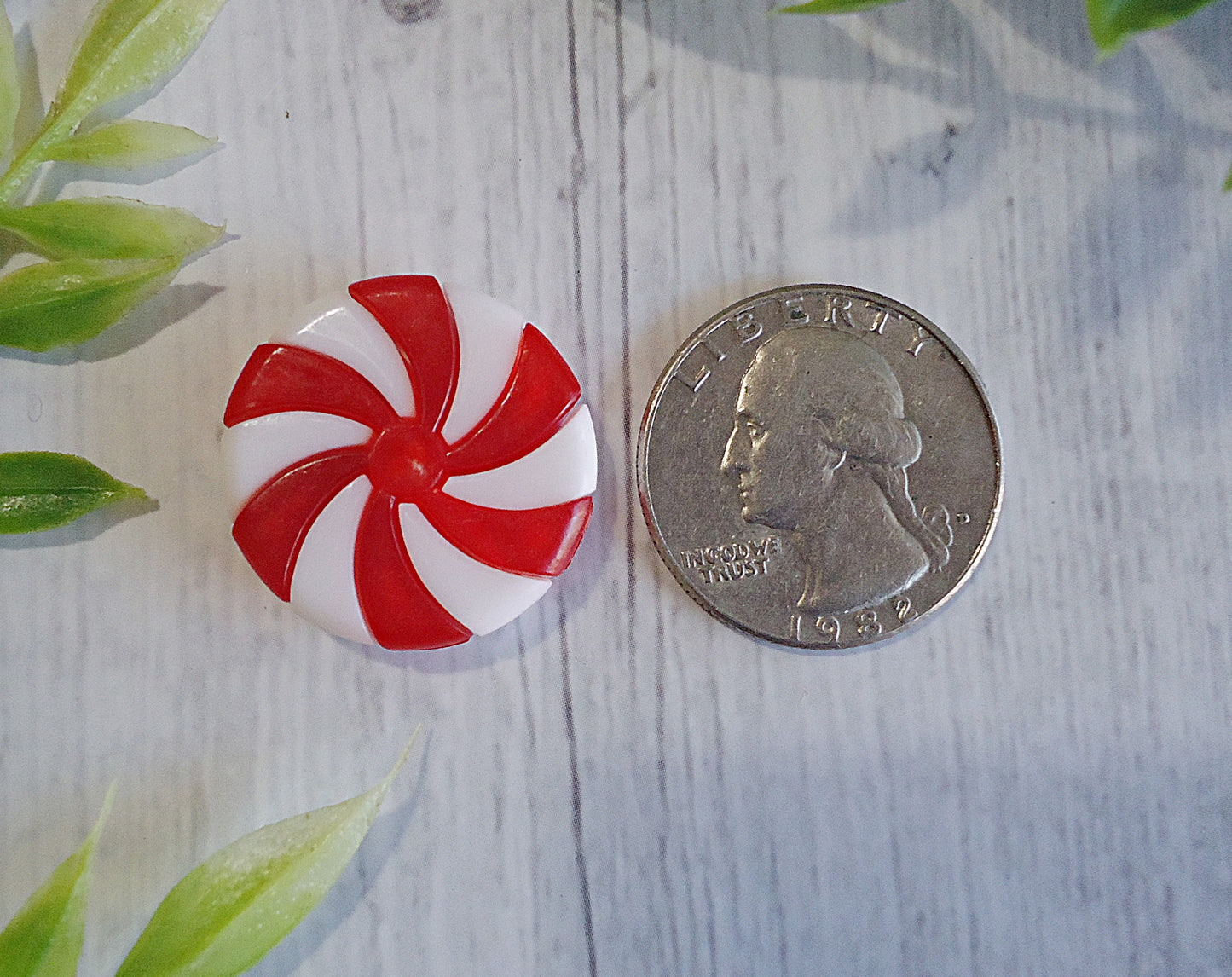 Peppermint Wheels, Christmas Beads, 1" Wide, Set of 10
