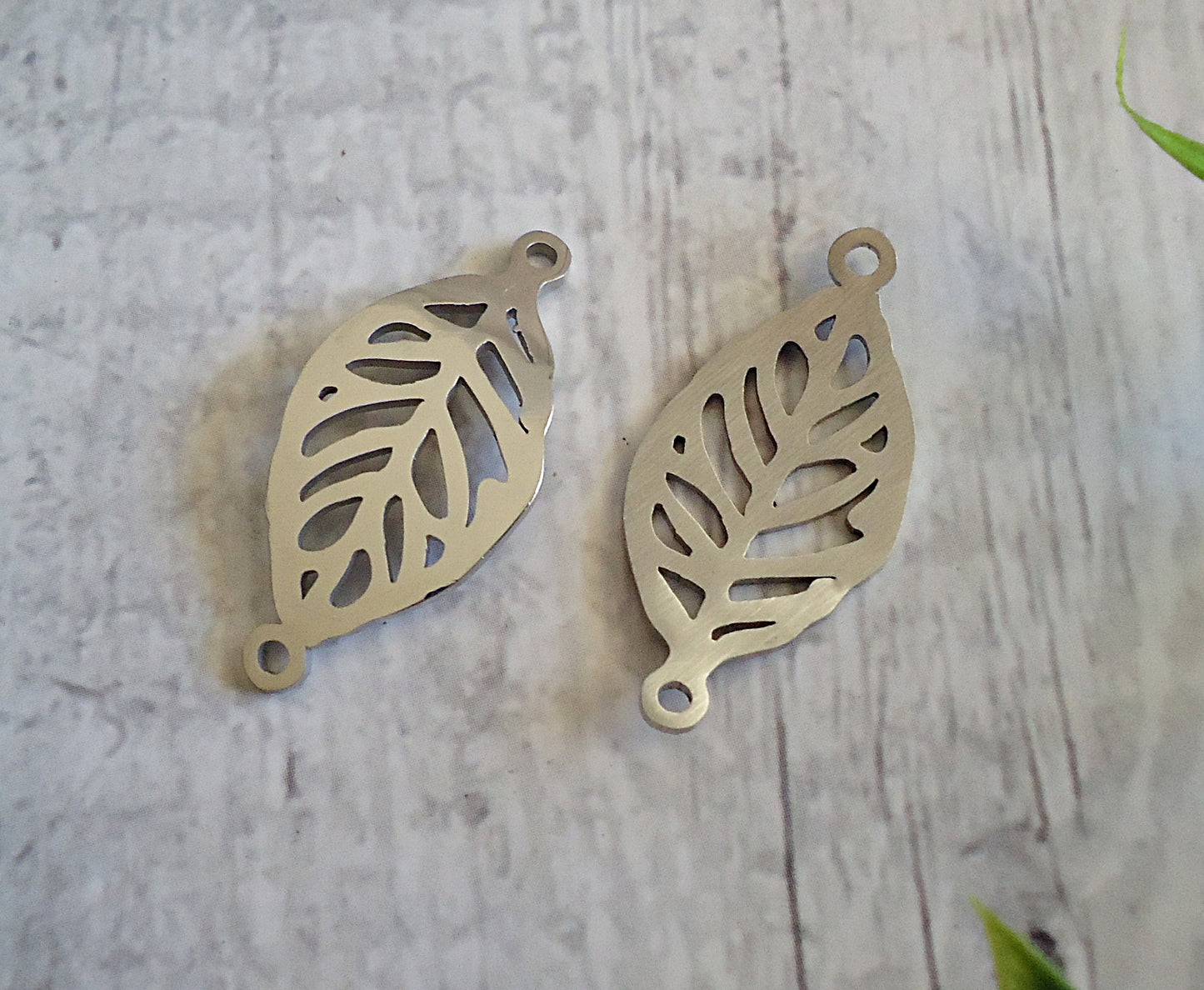 Curved Leaf Link, Stainless Steel, Filigree, 30mm