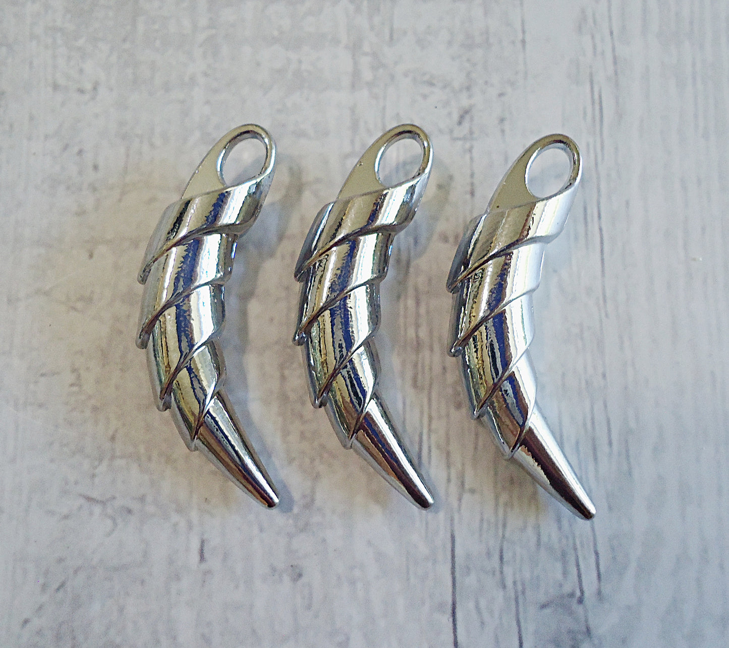 Talon Pendant, Dragon Claw, Tusk, Horn, Stylized Metal, Platinum Silver
